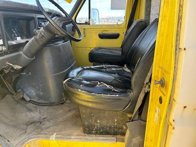 Ford-e-350-1984-yellow-11