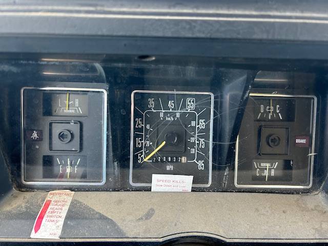 Ford-e-350-1984-yellow-12