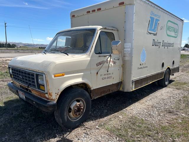 Ford-e-350-1984-yellow-2