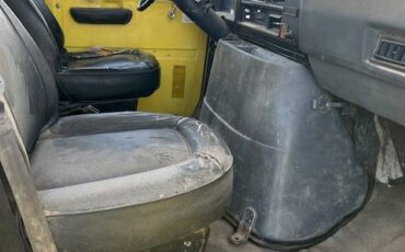 Ford-e-350-1984-yellow-9