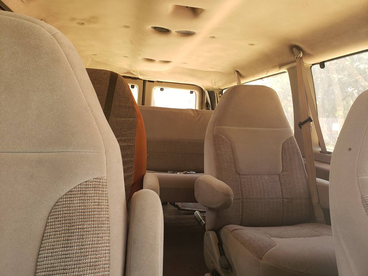 Ford-e150-club-wagon-1992-brown-1