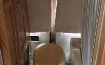 Ford-e250-econoline-1989-brown-17