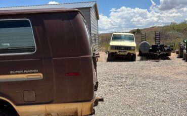 Ford-e350-van-1980-brown-3