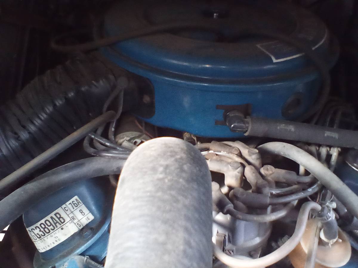 Ford-econoline-cargo-van-1976-blue-10