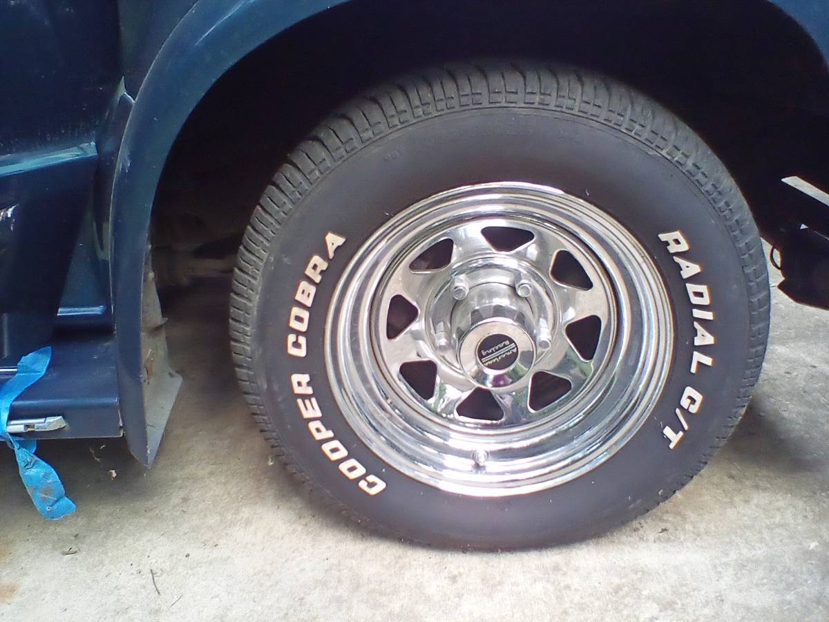Ford-econoline-cargo-van-1976-blue-12