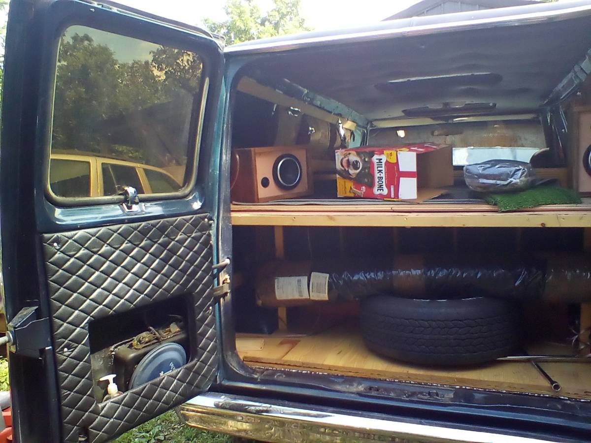 Ford-econoline-cargo-van-1976-blue-14