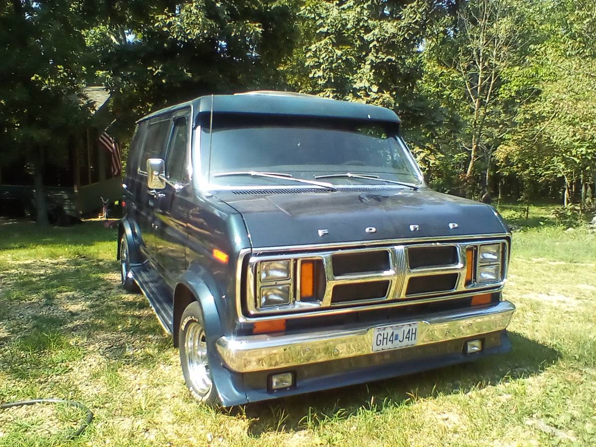 Ford-econoline-cargo-van-1976-blue-17