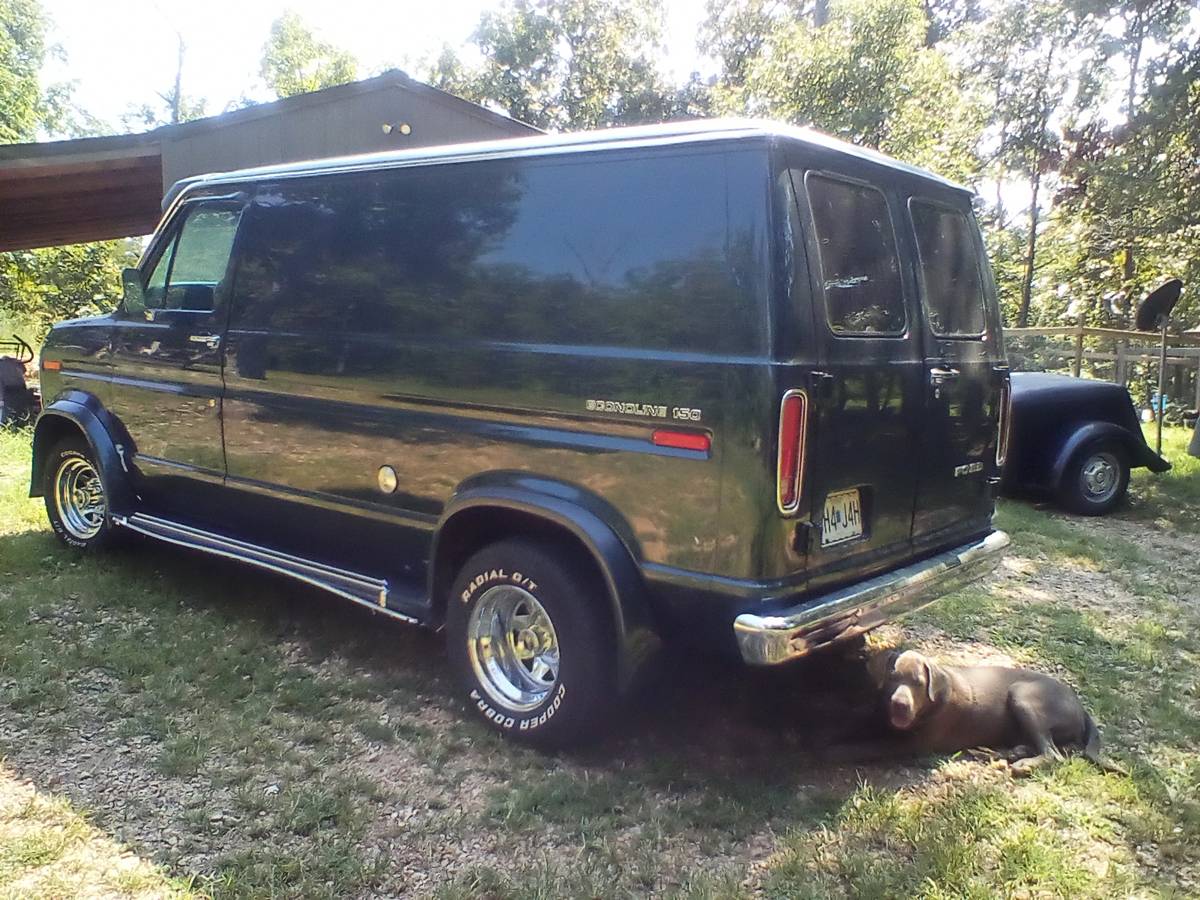 Ford-econoline-cargo-van-1976-blue-4