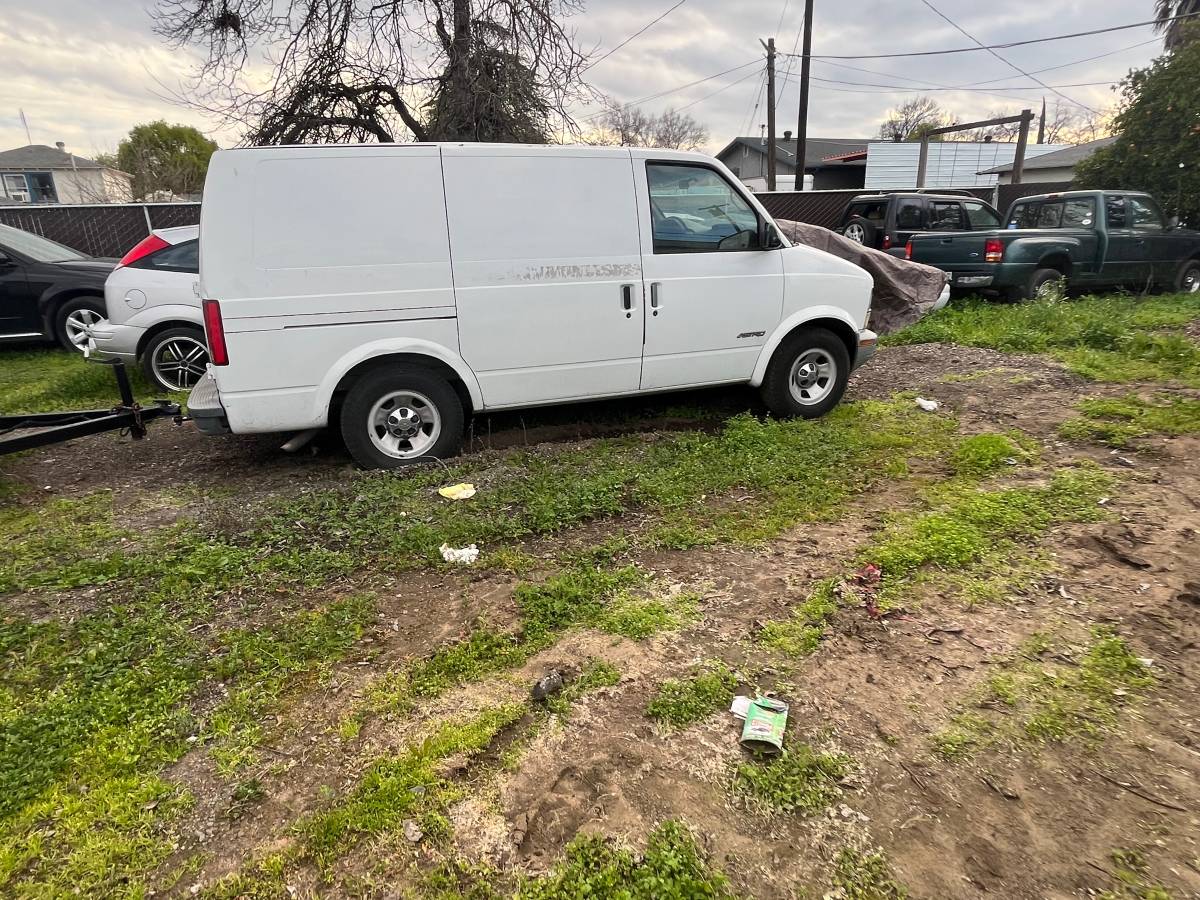 Ford-econoline-van-1974-custom-17
