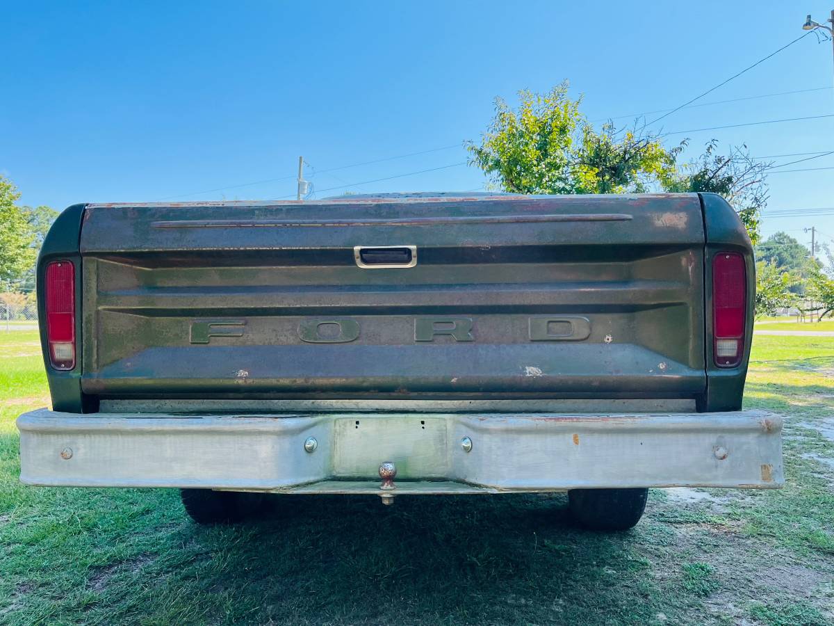 Ford-f-150-1976-green-3