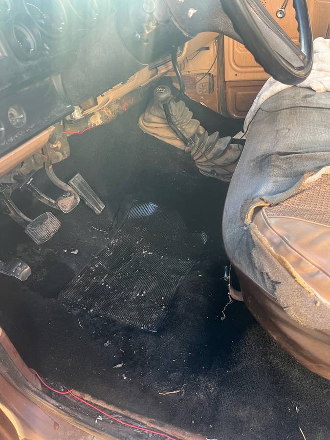 Ford-f-150-1985-brown-3
