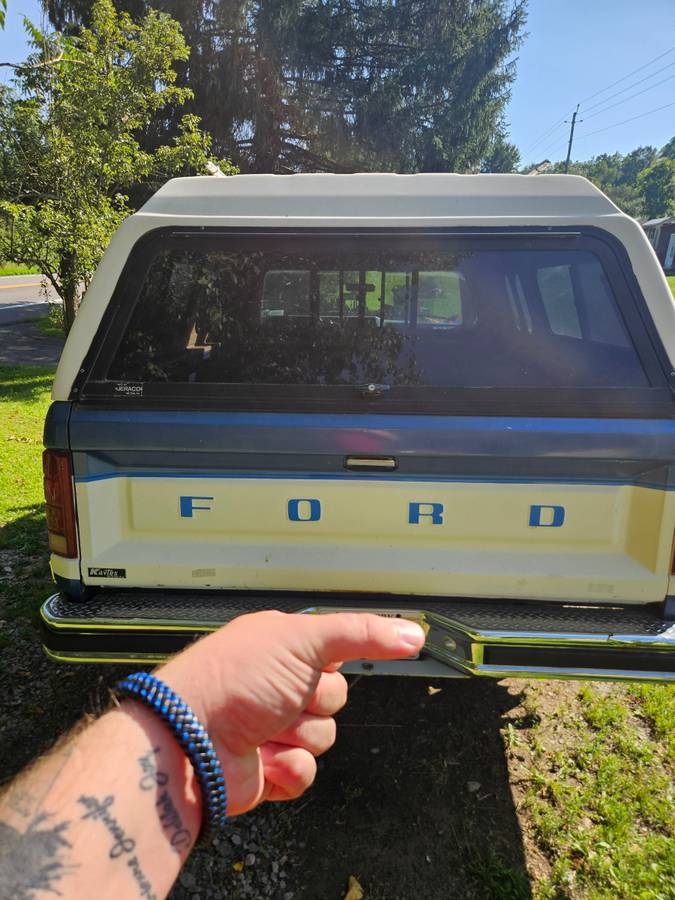 Ford-f-150-1985-custom-5