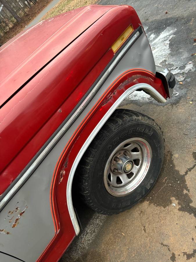 Ford-f-150-1985-red-10