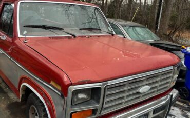 Ford-f-150-1985-red-11
