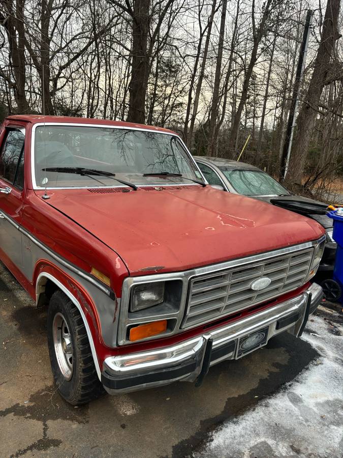 Ford-f-150-1985-red-11