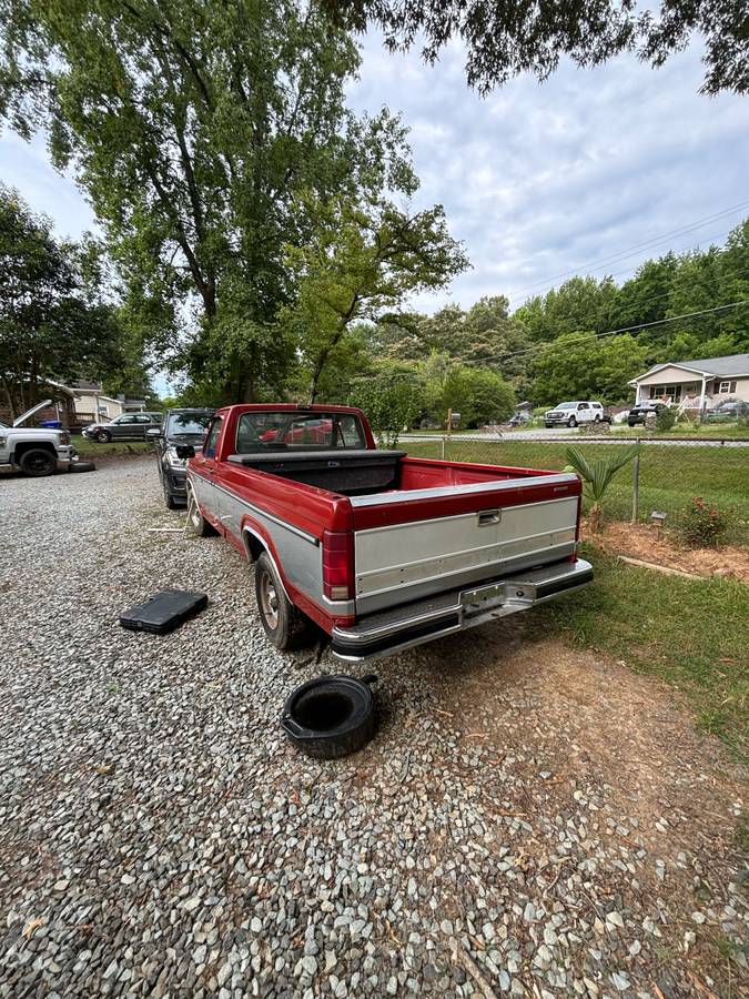 Ford-f-150-1985-red-5