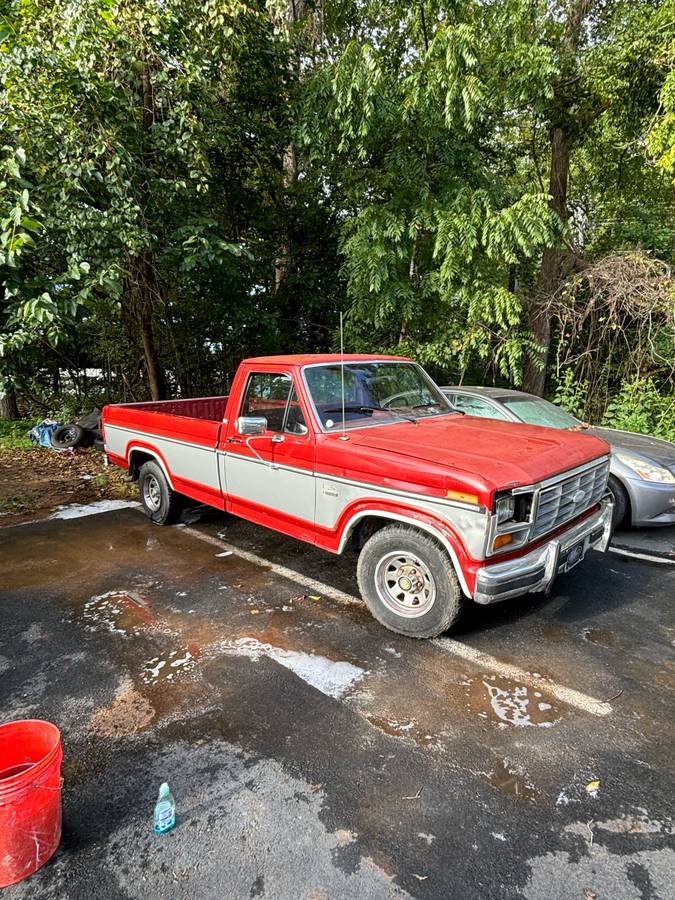 Ford-f-150-1985-red-6