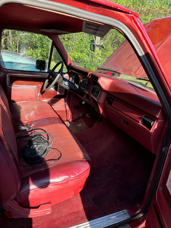 Ford-f-150-1985-red-7
