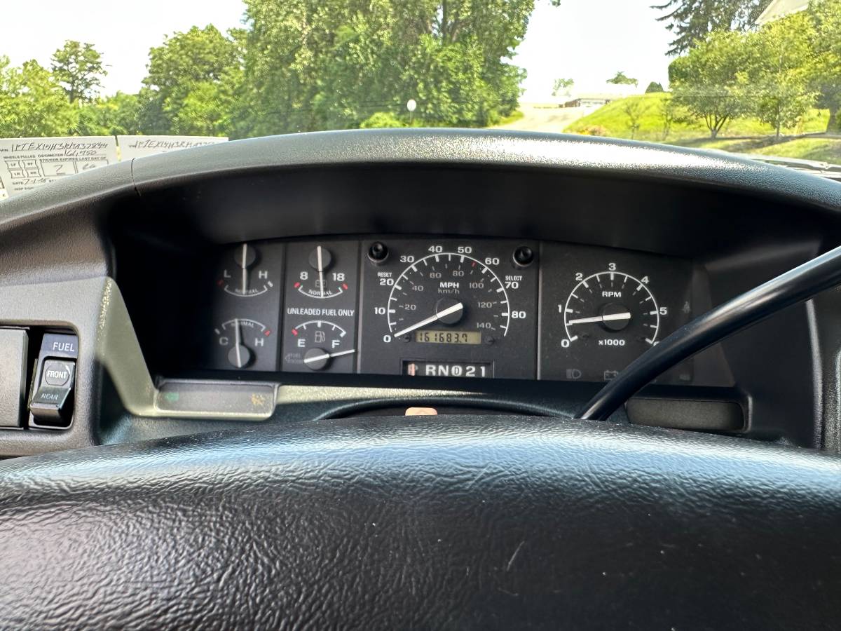 Ford-f-150-xlt-4x4-1994-red-14