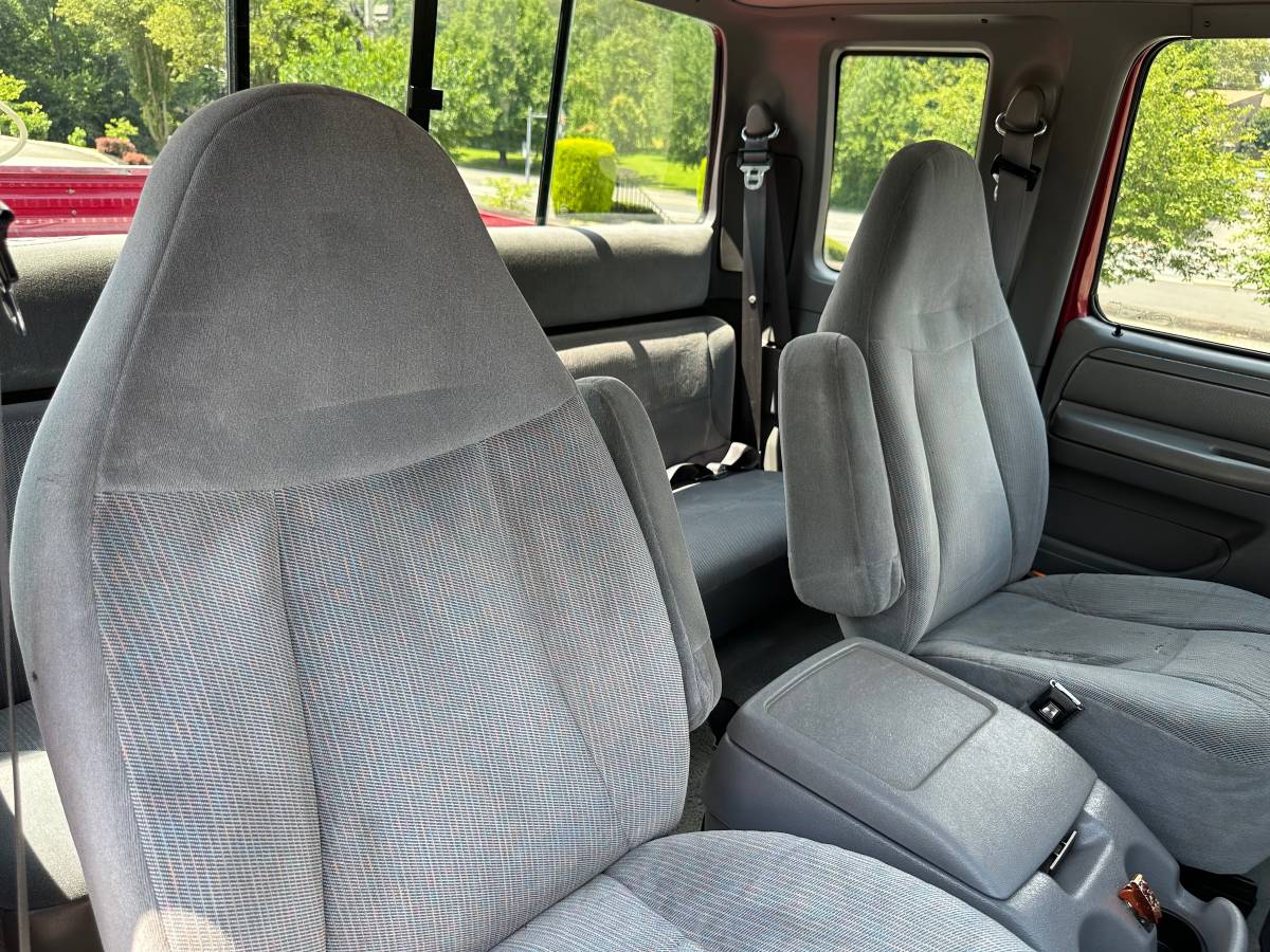 Ford-f-150-xlt-4x4-1994-red-17