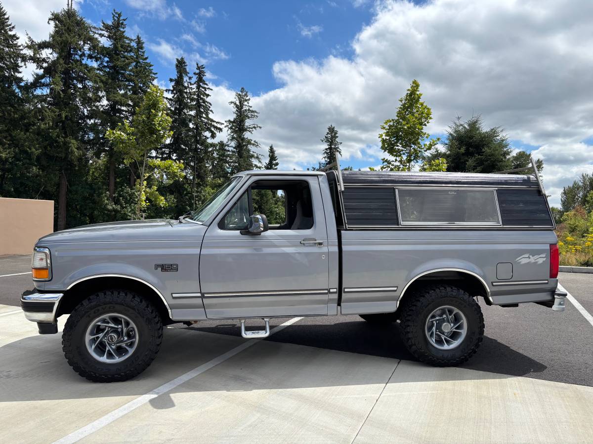 Ford-f-150-xlt-4x4-short-bed-1995