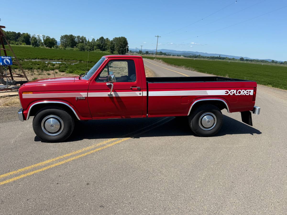 Ford-f-250-1983-red-1
