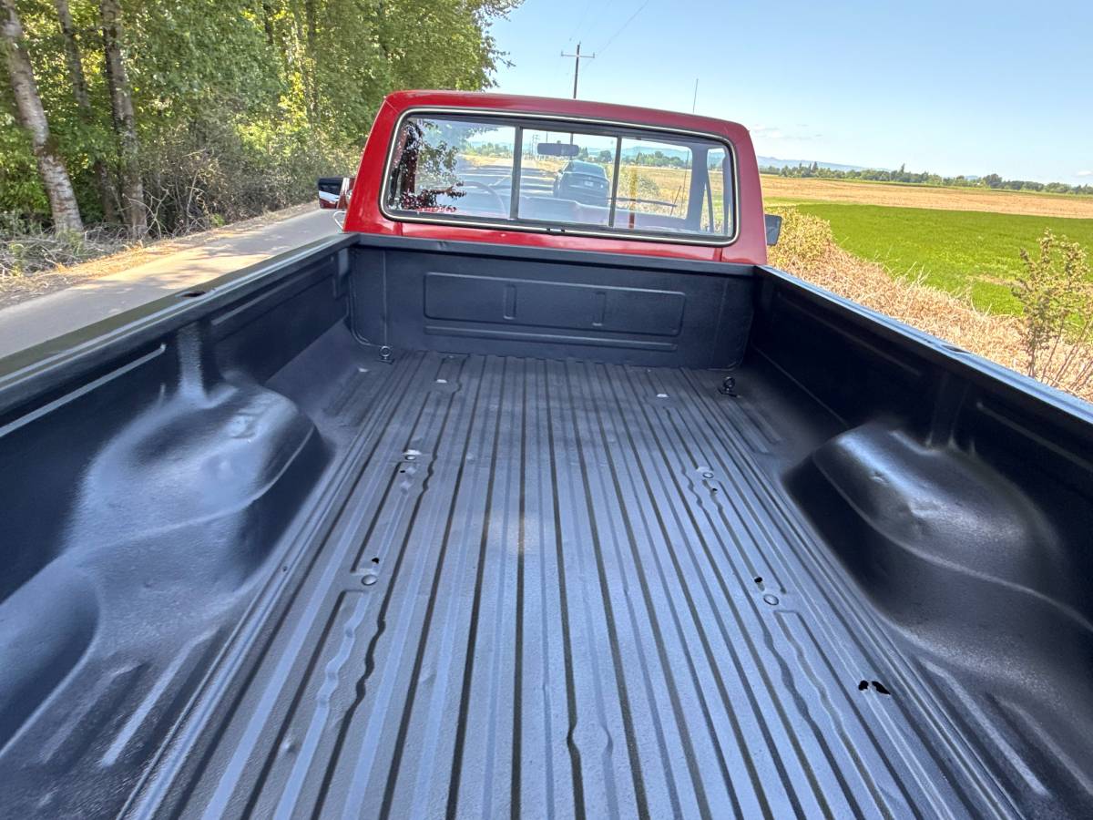 Ford-f-250-1983-red-19