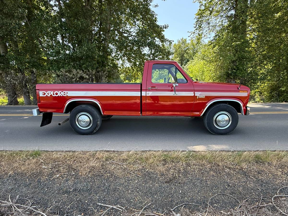 Ford-f-250-1983-red-6