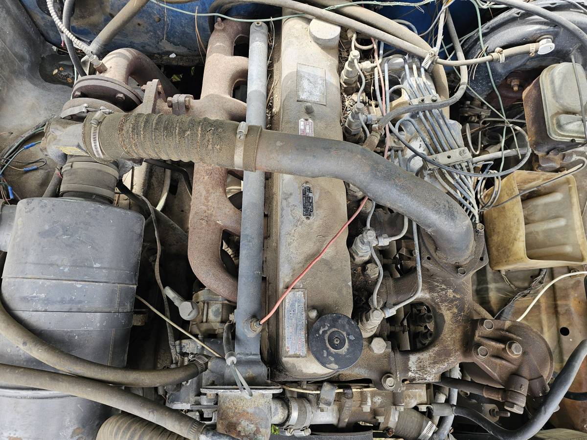 Ford-f-250-diesel-1978-blue-14