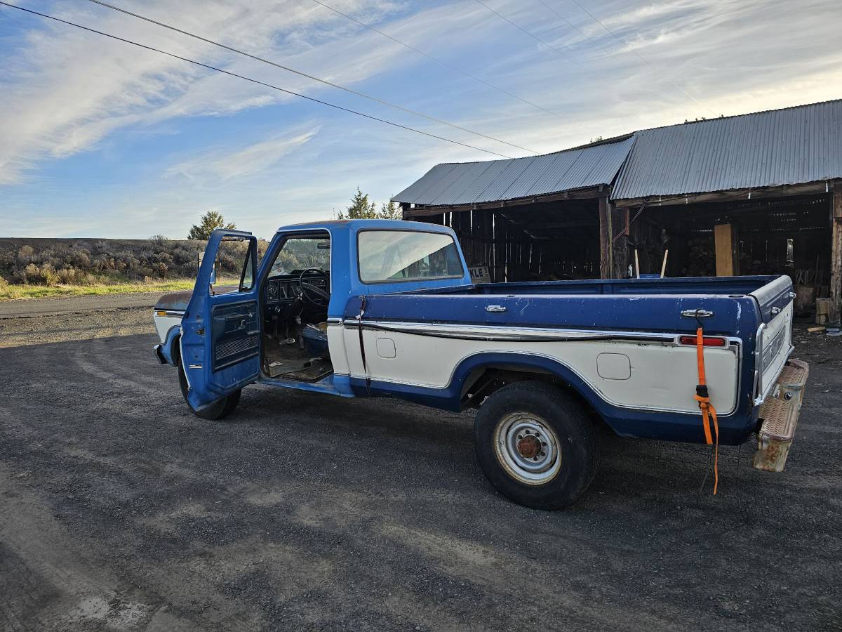 Ford-f-250-diesel-1978-blue-2