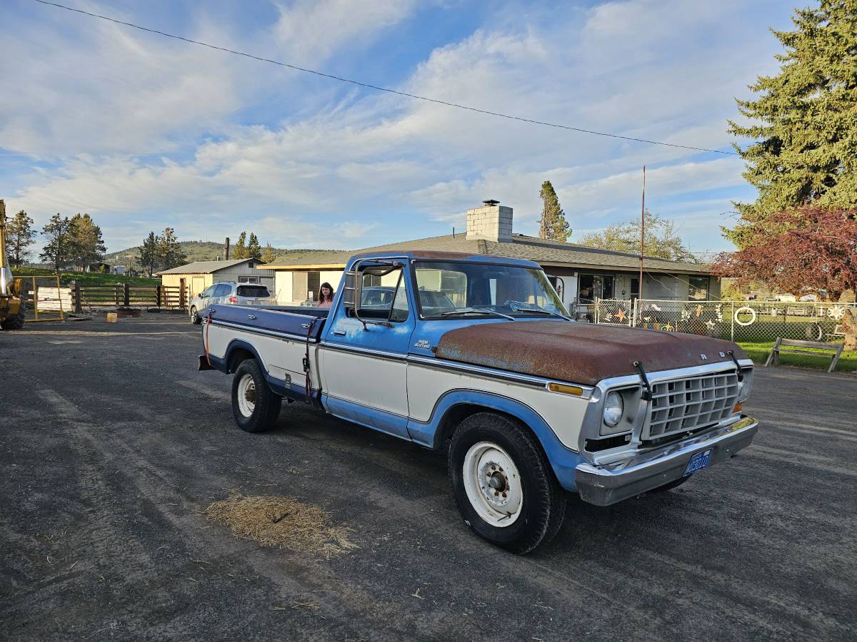 Ford-f-250-diesel-1978-blue-4