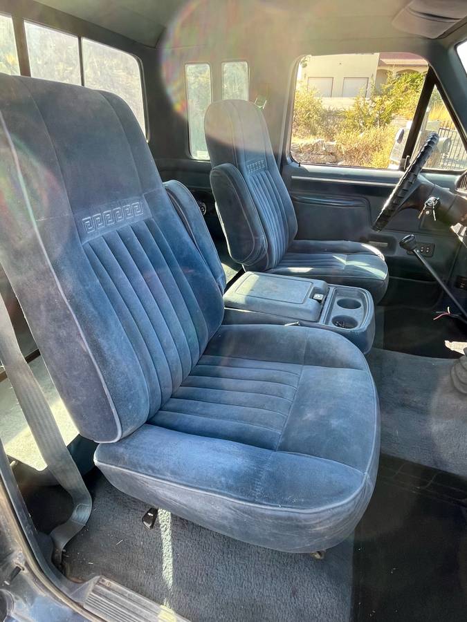 Ford-f-250-diesel-1987-blue-9