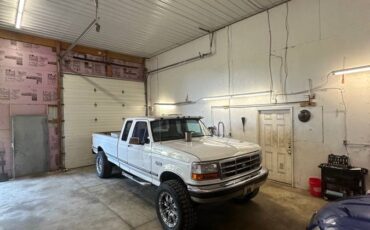 Ford-f-250-diesel-1995-white-1