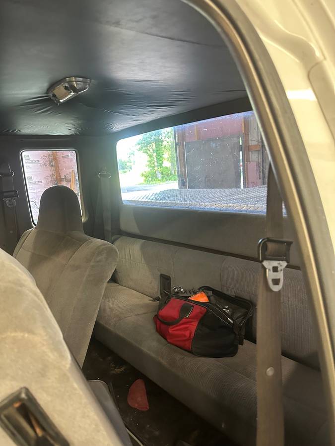 Ford-f-250-diesel-1995-white-6