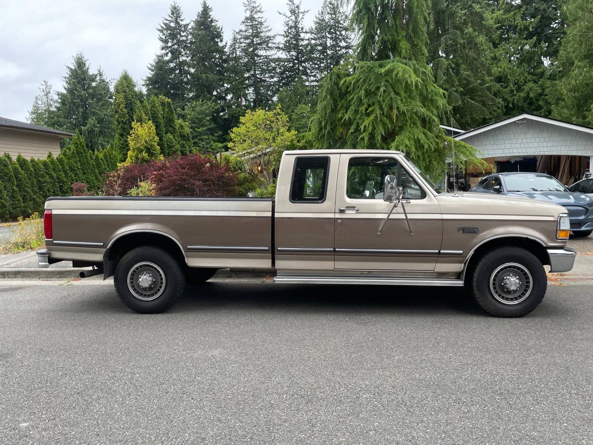 Ford-f-250-supercab-1992-brown-9
