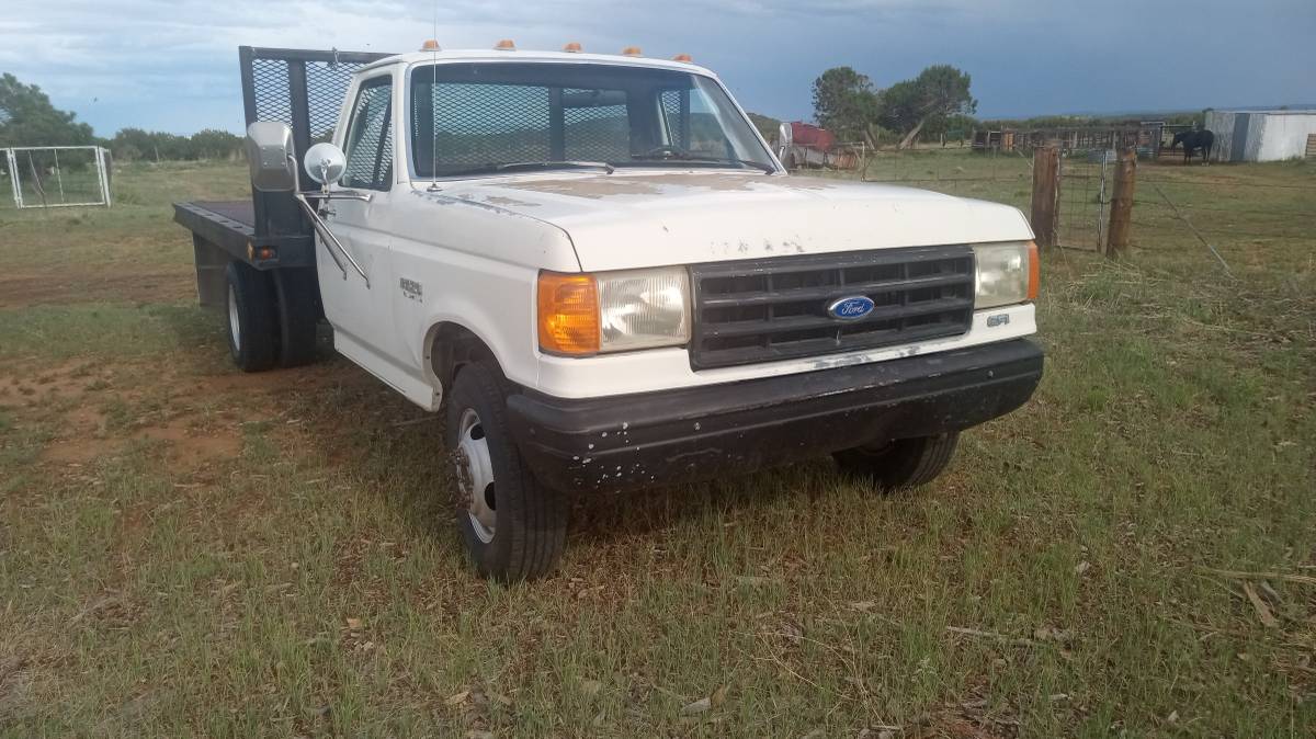 Ford-f-350-1989-white-2