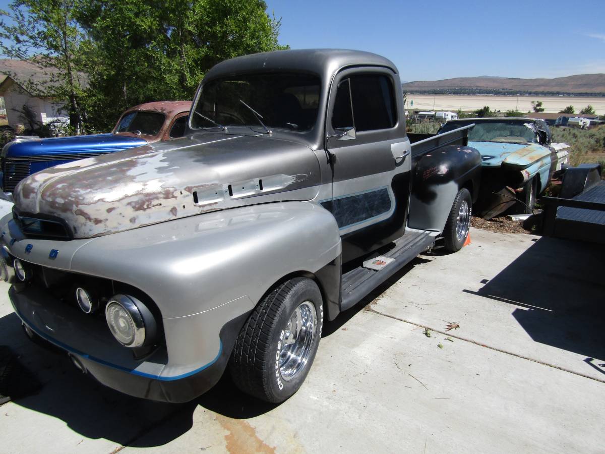 Ford-f100-1952-grey-1