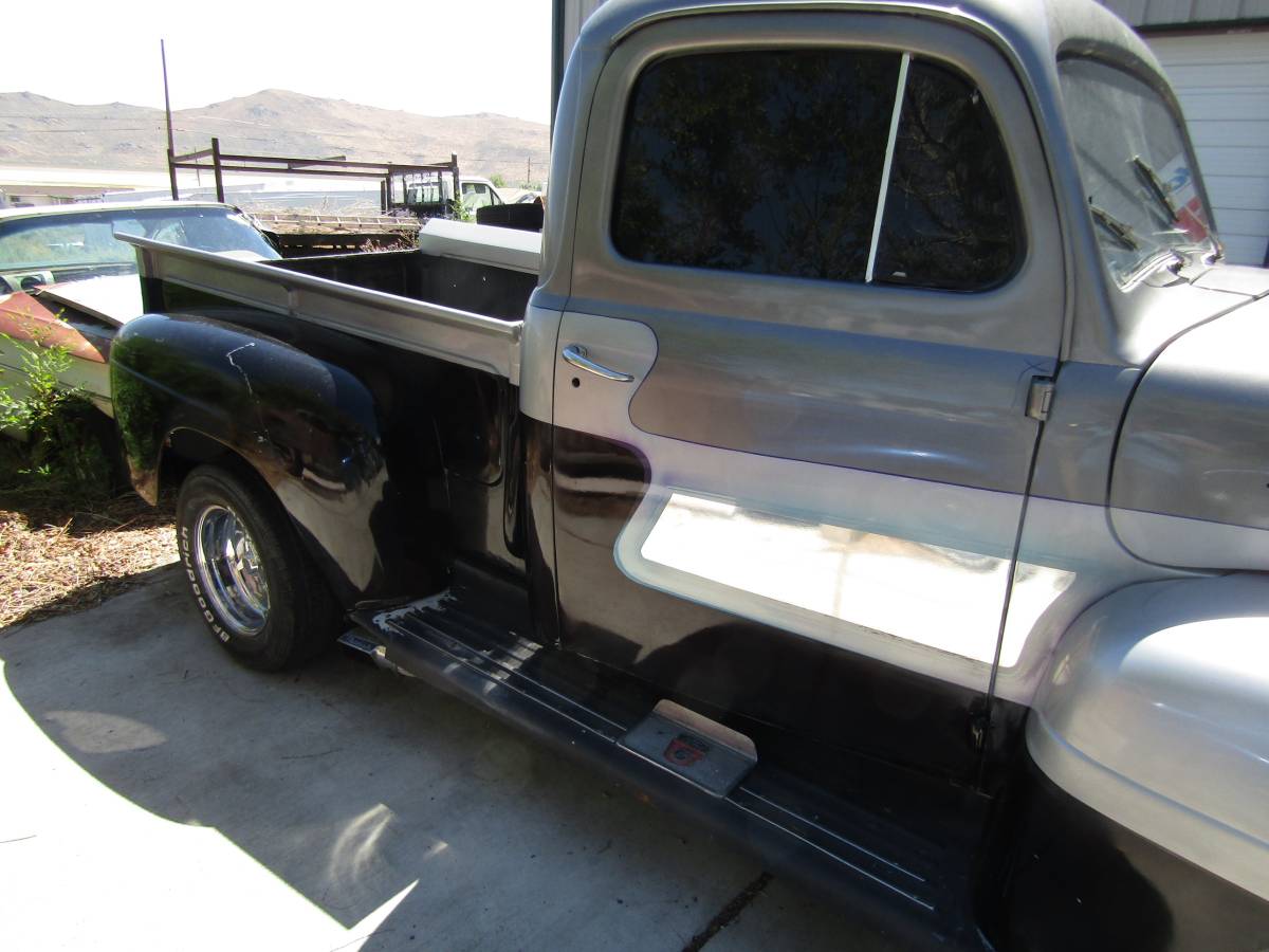 Ford-f100-1952-grey-5