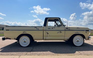 Ford-f100-custom-1979-yellow-4