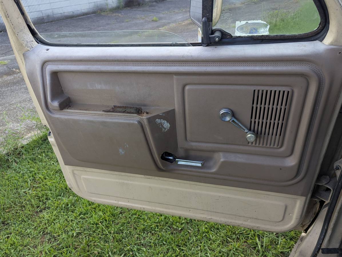 Ford-f250-super-duty-1986-brown-11