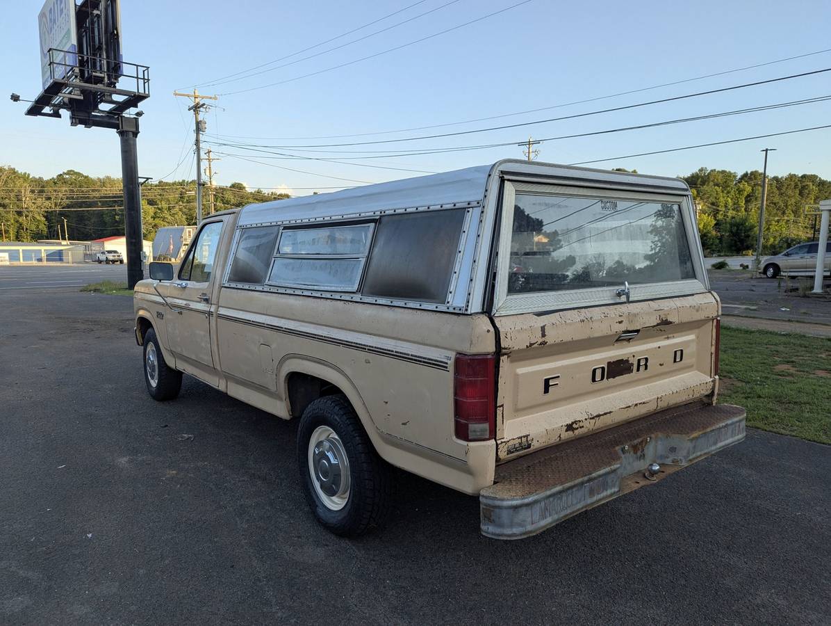 Ford-f250-super-duty-1986-brown-2