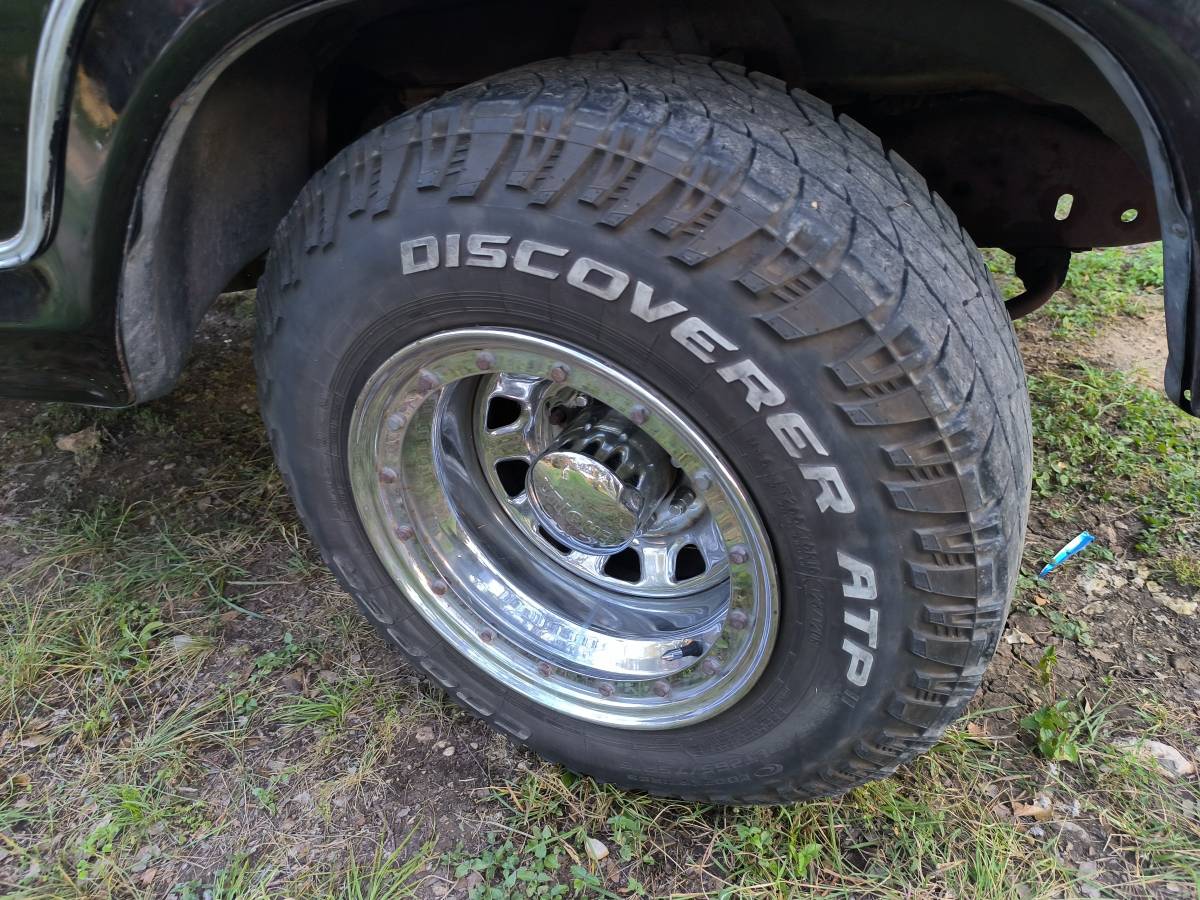 Ford-f250-xlt-ranger-1975-black-15