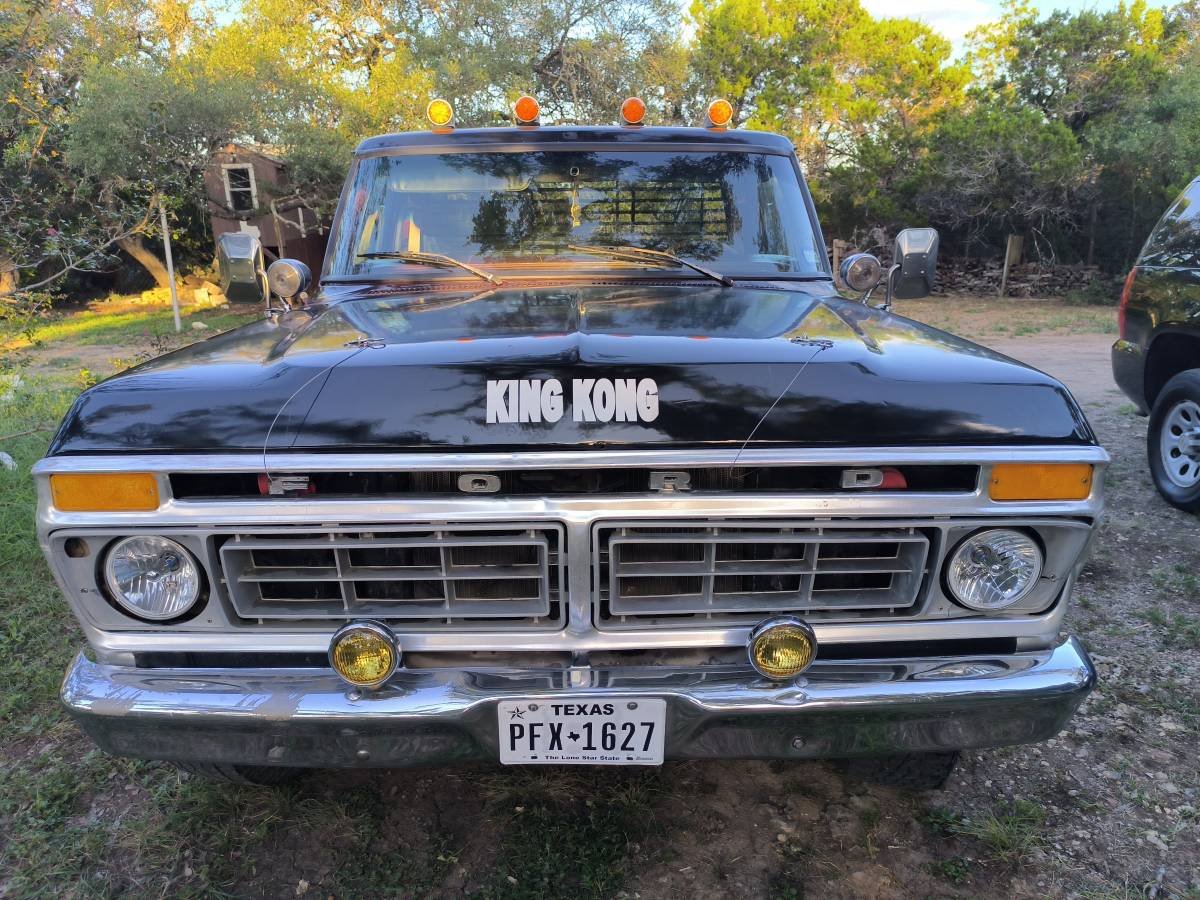 Ford-f250-xlt-ranger-1975-black-16