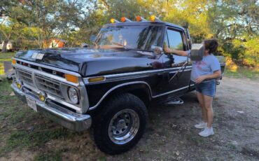 Ford-f250-xlt-ranger-1975-black-17