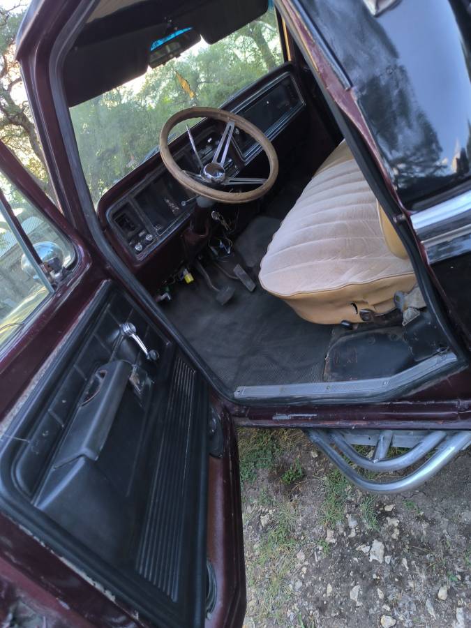 Ford-f250-xlt-ranger-1975-black-7