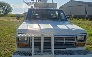 Ford-f350-bucket-truck-1984-4