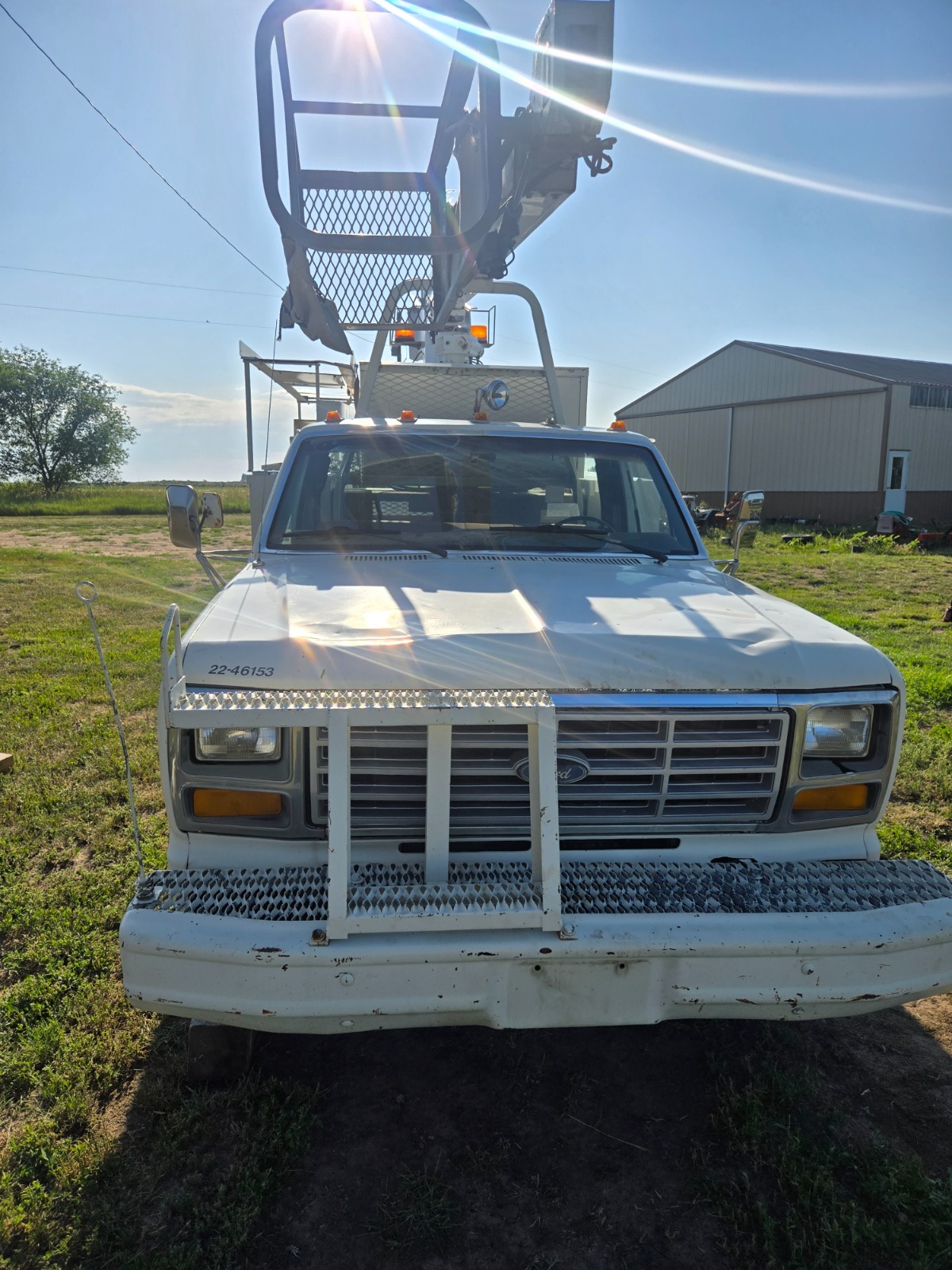Ford-f350-bucket-truck-1984-4