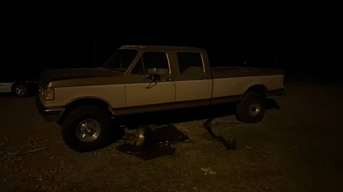 Ford-f350-lariat-1987-brown-5