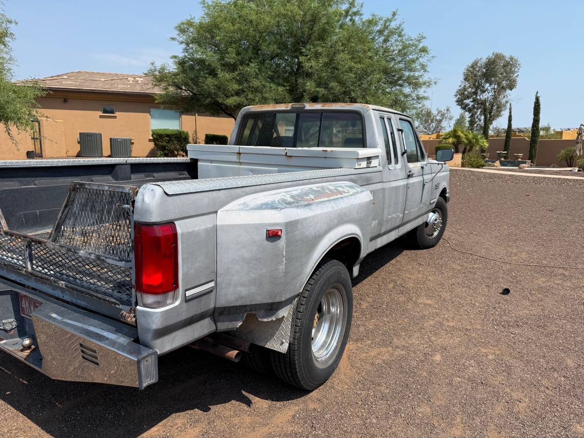 Ford-f350-lariat-1988-grey-3