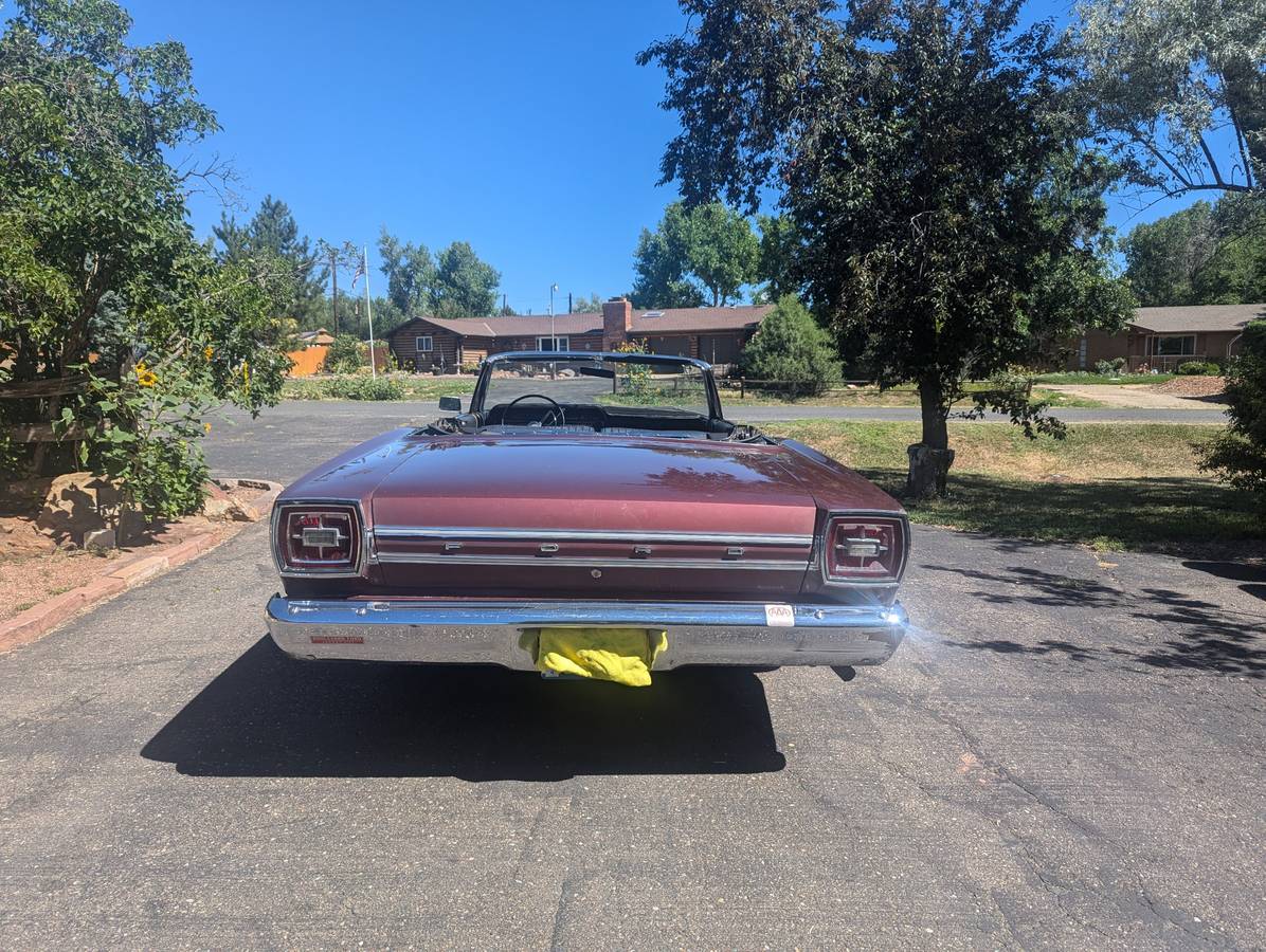 Ford-galaxie-500-convertible-1966-red-4